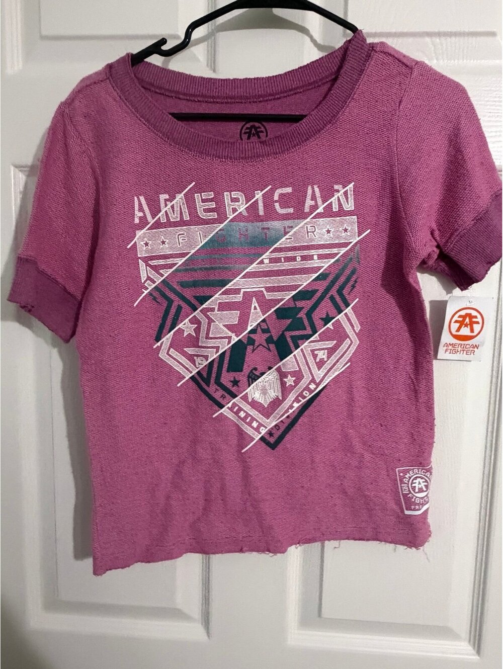 American Fighter Pink Graphic Cropped T-Shirt size medium